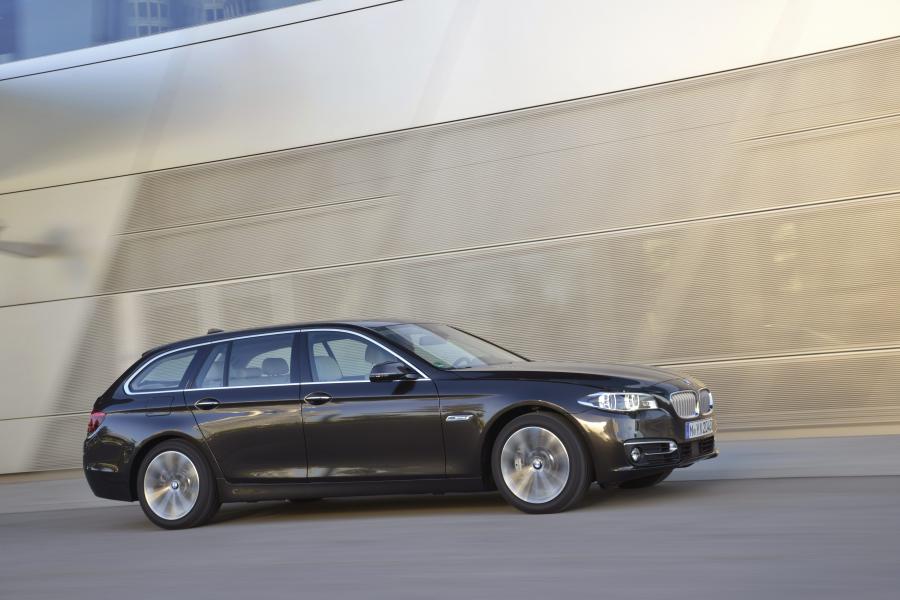  BMW 530d xDrive Touring Modern Line (F11) 2013 года  (WW) (фото 19 из 40)